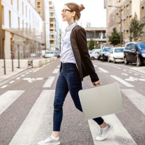 Foldable Laptop Table with Adjustable Legs – Portable Bed Desk for Sofa, Couch, Floor & Dorm Room - Image 3